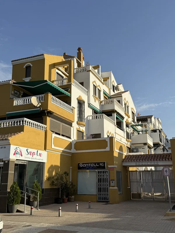 comprar casa en roquetas de mar amarillas