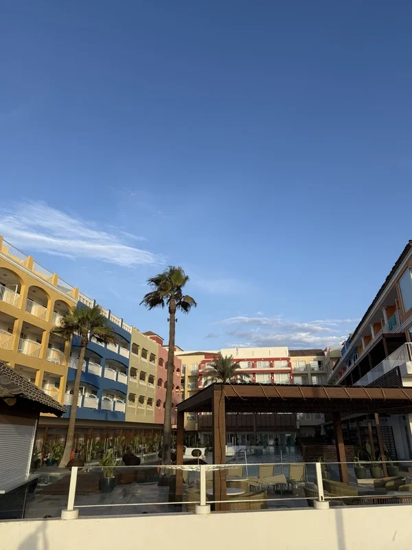 vender apartamentos en roquetas de colores